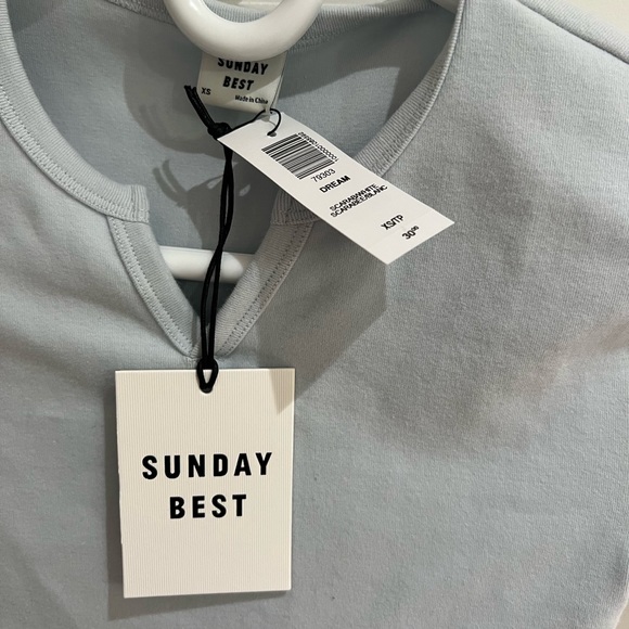 Aritzia Sunday Best Tshirt - Picture 3 of 3